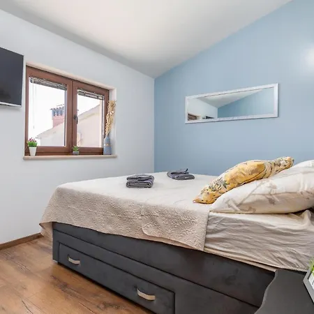 Lovely In With Wifi Holiday home