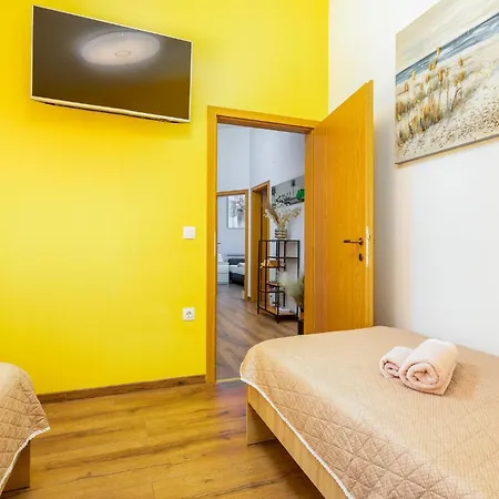 Lovely In With Wifi Holiday home Jadreski