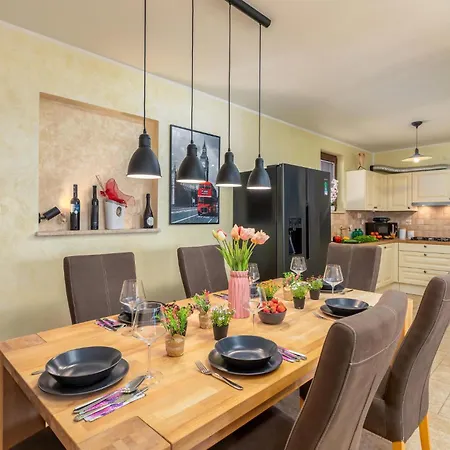 Lovely In With Wifi Holiday home Jadreski